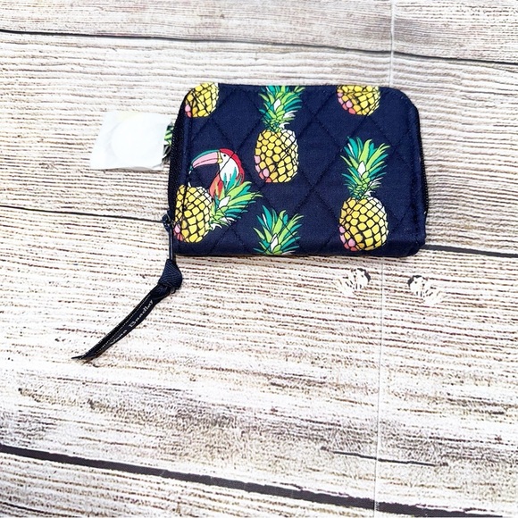 NWT Vera Bradley Navy Pineapple and Toucan RFID Petite Zip Around Quilted Wallet - Picture 12 of 12